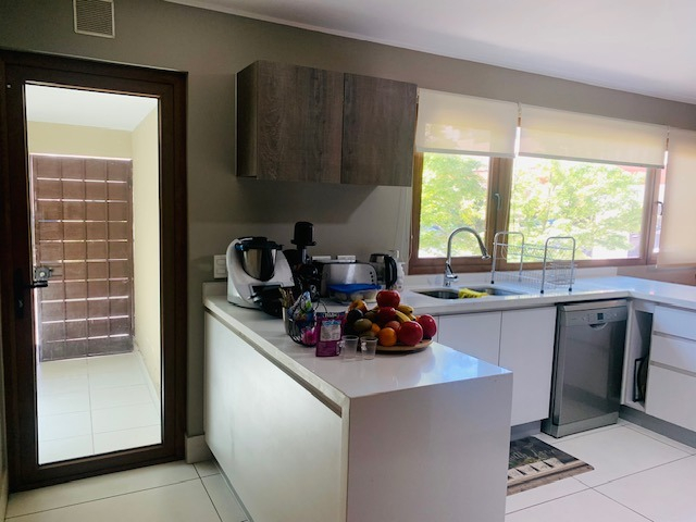 Venta Casa NOSP 4D en suite Walk-in cl&oacute;set 4B 6E 1Bd Chicureo - Colina