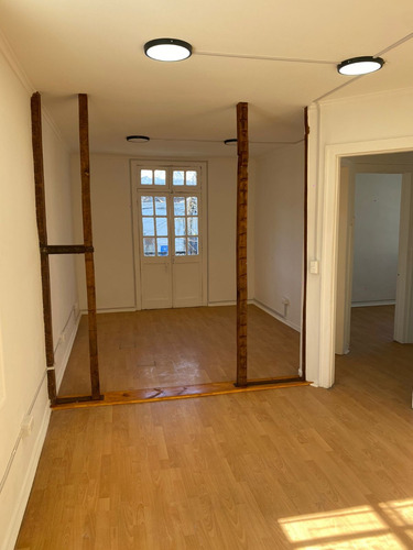 Arriendo Oficina SO 3B 1B Barrio Italia - Providencia