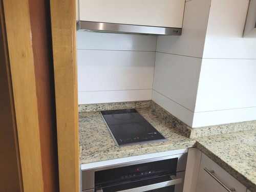 Arriendo Departamento NO 1D en suite Walk-in cl&oacute;set 1B 1E 1B Mall Sport - Las Condes