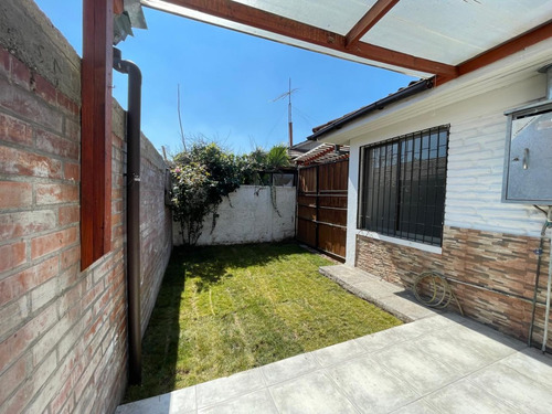 Venta Casa NO 3D 2B 2E Rotonda Atenas - Las Condes