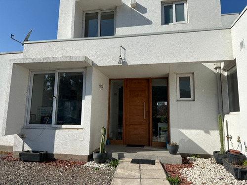 Arriendo Casa NO 4D en suite Walk-in cl&oacute;set 3B 3E 1B La Dehesa - Lo Barnechea