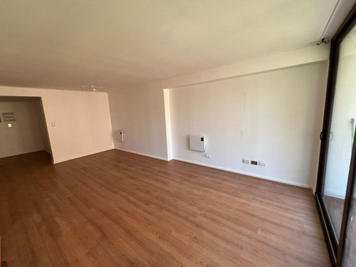 Arriendo Departamento NP 4D en suite Walk-in cl&oacute;set 3B 1E 1B Barrio El Golf - Las Condes