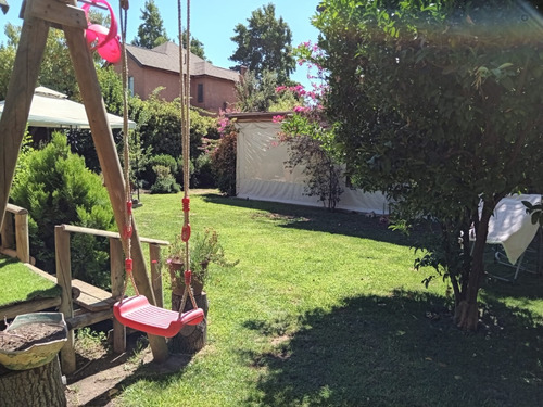 Venta Casa 5D en suite Walk-in cl&oacute;set 4B 2E 1B Chicureo - Colina