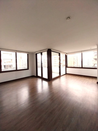 Arriendo Departamento SO 3D en suite Walk-in cl&oacute;set 3B 1E 1B Parque Arauco - Las Condes