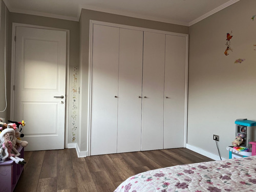 Venta Casa N 5D en suite Walk-in cl&oacute;set 5B 3E 1B Chicureo - Colina