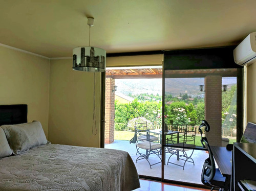 Venta Casa 5D en suite 6B 3E 1B Los Dominicos - Las Condes