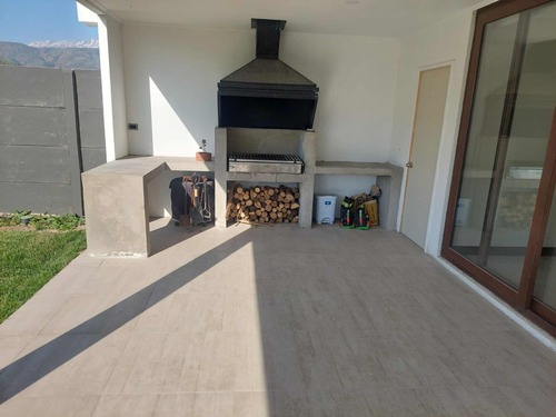 Arriendo Casa 3D 3B 2E Chicureo - Colina