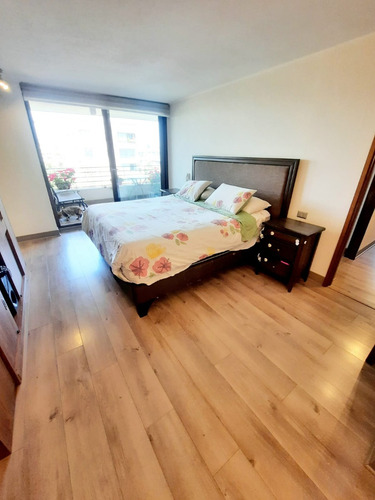 Arriendo Departamento SO 2D en suite Walk-in cl&oacute;set 2B 1E 2B Campus Oriente - Providencia
