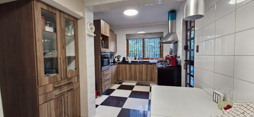 Arriendo Casa P 4D 4B 2E 1B Metro Pr&iacute;ncipe de Gales - Country Club - La Reina