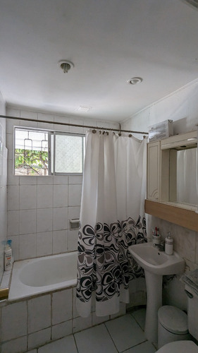 Arriendo Casa NO 4D 2B 2E 1B Rotonda Atenas - Las Condes