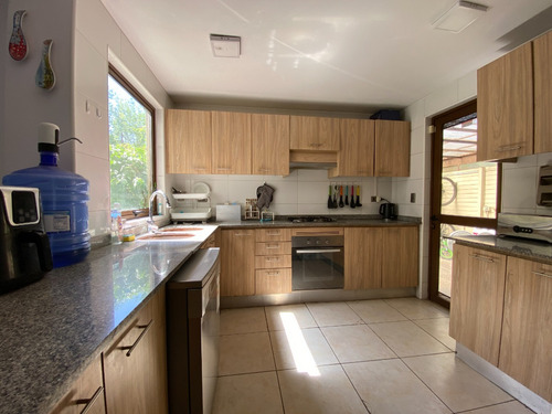 Venta Casa NO 3D en suite Walk-in cl&oacute;set 3B 2E 1B Chicureo - Colina