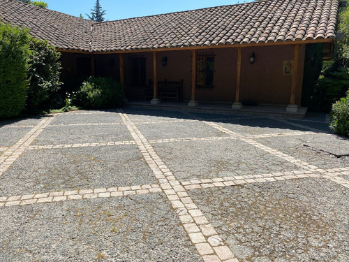 Venta Casa NO 4D 3B 5E 1B La Dehesa - Lo Barnechea