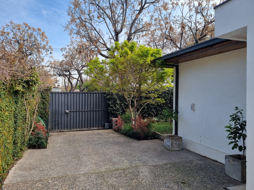 Arriendo Casa 4D 3B 2E 1B Jard&iacute;n Del Este - Vitacura