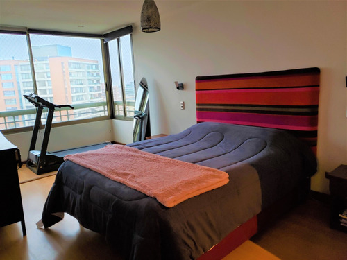 Arriendo Departamento SO 3D en suite Walk-in cl&oacute;set 3B 2E 1B Metro Manquehue - Apumanque - Las Condes