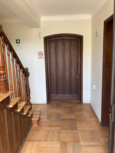 Arriendo Oficina SO 4B 3E 1B Metro Bilbao - Providencia
