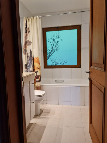 Venta Casa N 5D en suite Walk-in cl&oacute;set 5B 3E 2B San Carlos de Apoquindo - Las Condes