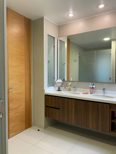 Venta Casa NOSP 6D en suite Walk-in cl&oacute;set 5B 4E 1B Chicureo - Colina