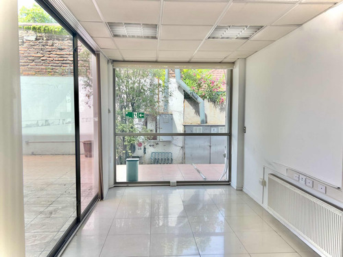 Arriendo Oficina 6B 10E Barrio Italia - Providencia
