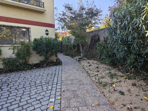 Arriendo Casa NOSP 5D en suite Walk-in cl&oacute;set 4B 3E 2B San Carlos de Apoquindo - Las Condes