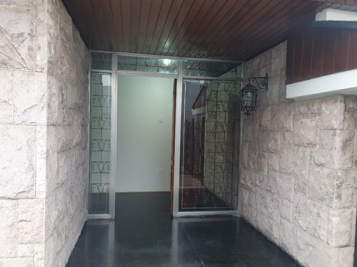 Venta Casa NOSP 5D en suite 3B 2E 1B Los Dominicos - Las Condes