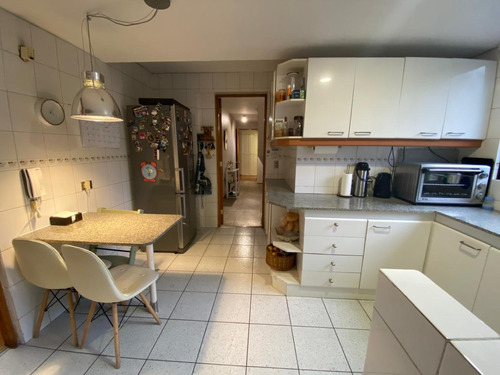 Arriendo Casa NO 5D en suite Walk-in cl&oacute;set 5B 3E Los Dominicos - Las Condes