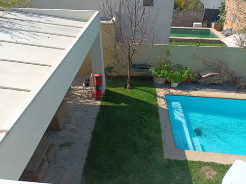Venta Casa NP 4D en suite Walk-in cl&oacute;set 4B 3E 1B Chicureo - Colina