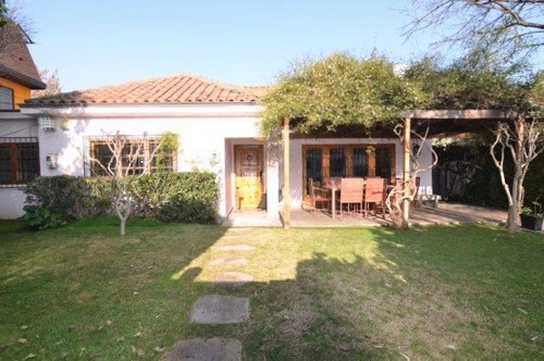 Arriendo Casa N 4D en suite 3B 2E 1B Metro Bilbao - Providencia