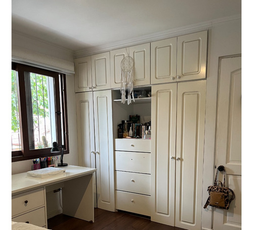 Venta Casa 4D en suite Walk-in cl&oacute;set 4B 2E 1B Rotonda Atenas - Las Condes