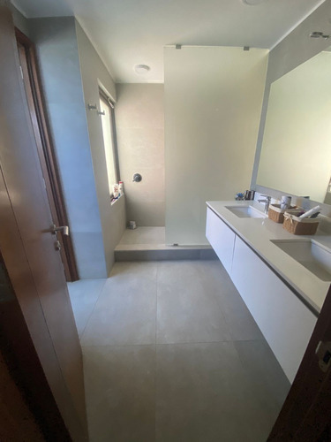 Venta Casa 4D en suite Walk-in cl&oacute;set 4B 3E 1B Los Trapenses - Lo Barnechea