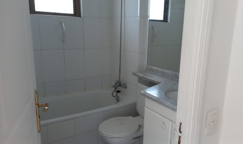 Arriendo Departamento NO 2D 2B 1E 1B Barrio El Golf - Las Condes