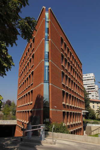 Arriendo Oficina NO 2B 2E 1B Juan XXIII - Vitacura