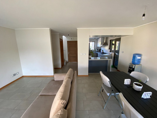 Arriendo Casa S 3D en suite Walk-in cl&oacute;set 3B 2E 1B Chicureo - Colina