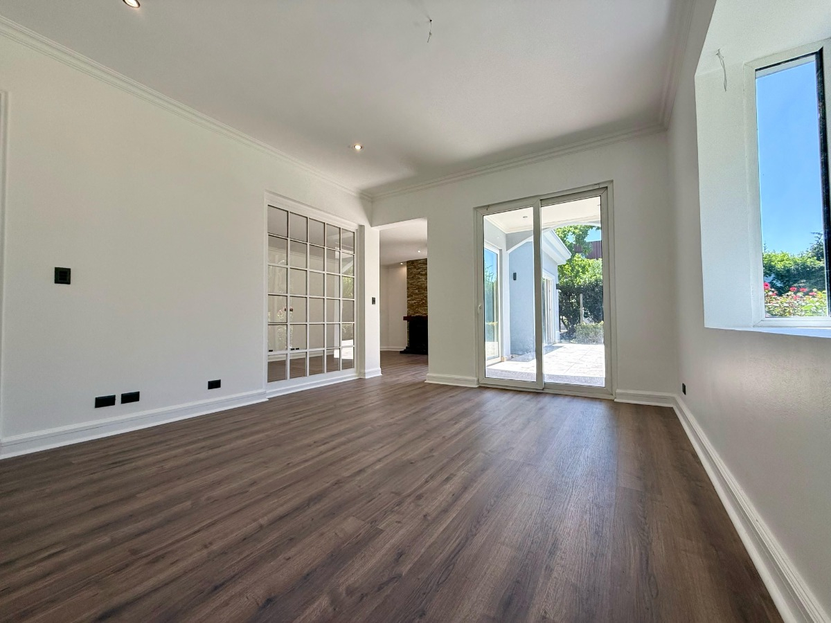 Venta Casa NP 4D en suite Walk-in cl&oacute;set 4B 5E 2Bd Chicureo - Colina