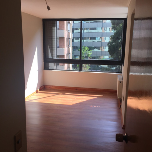 Arriendo Departamento 4D en suite 3B 1E 1B Centro Financiero - Las Condes