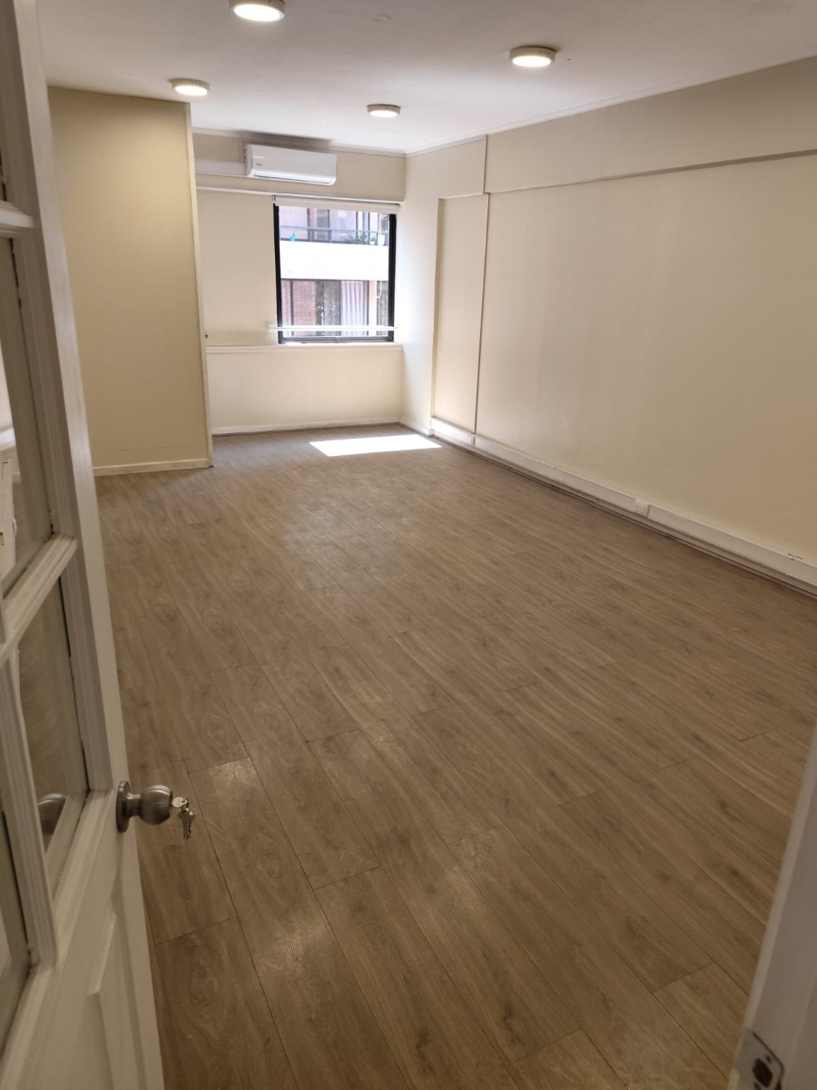 Arriendo Oficina NO 2B 2E 2Bd Centro Financiero - Las Condes
