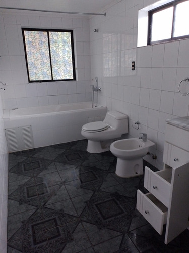 Arriendo Casa 3D 2B 4E 1B Chicureo - Colina