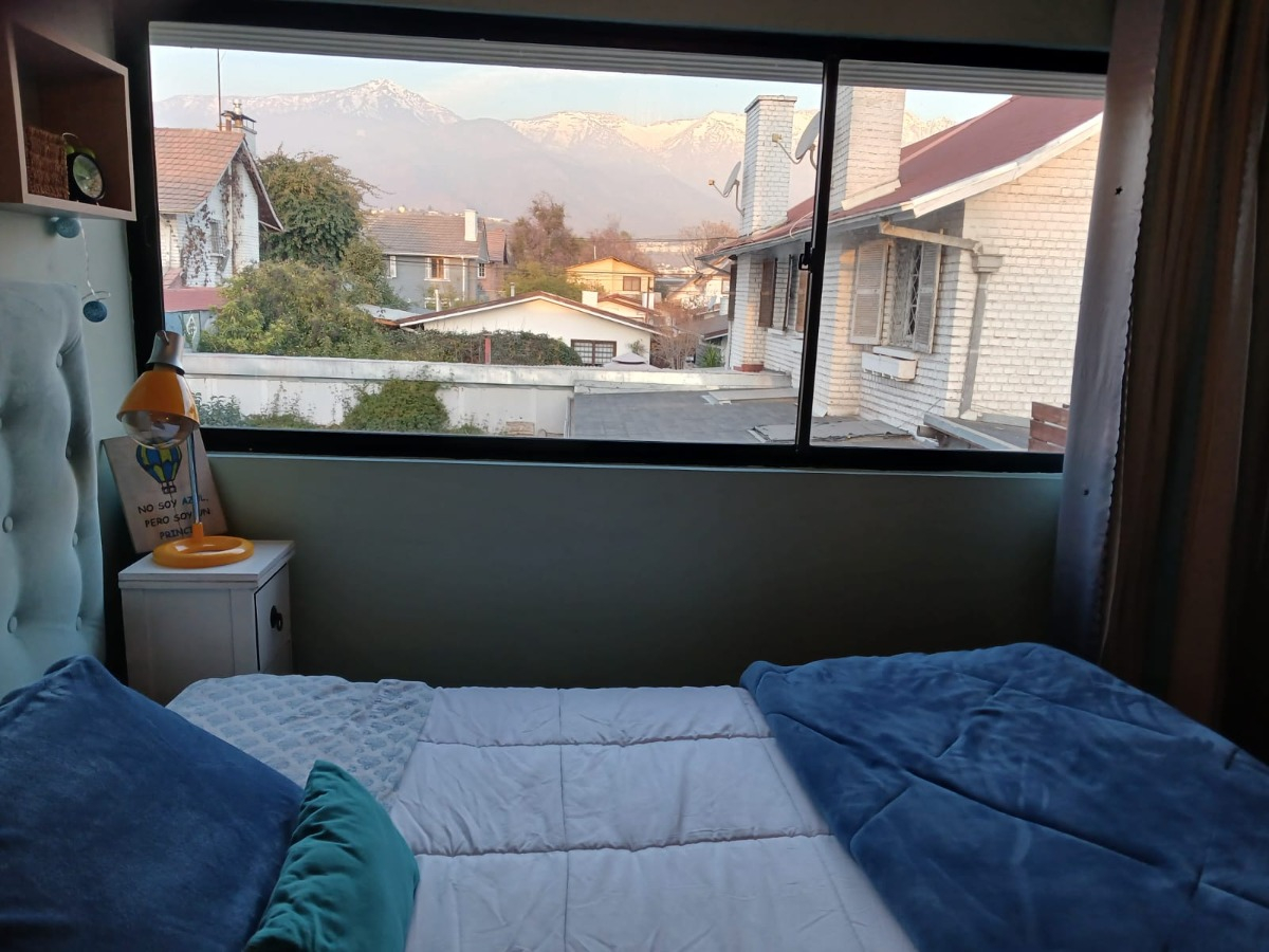 Venta Casa P 4D en suite 4B 1E 2Bd Metro Hernando de Magallanes - Las Condes