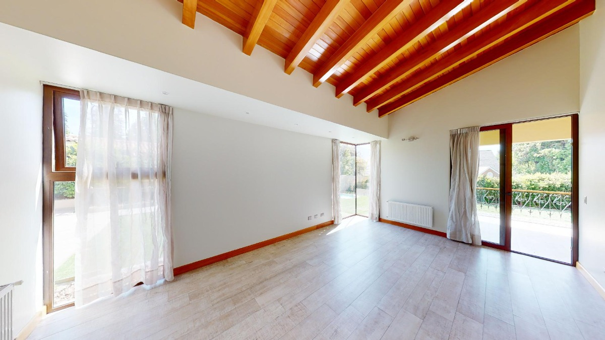 Arriendo Casa NO 3D en suite Walk-in cl&oacute;set 4B 3E 1Bd La Dehesa - Lo Barnechea