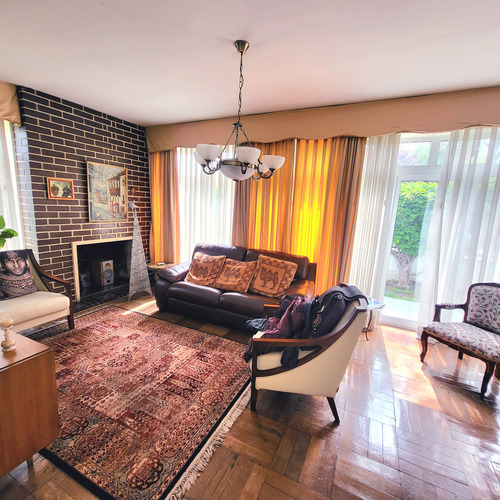 Venta Casa NO 4D 3B 2E 1B Blest Gana - La Reina