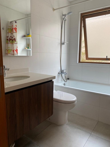 Venta Casa NOSP 6D en suite Walk-in cl&oacute;set 5B 4E 1B Chicureo - Colina