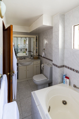 Venta Casa NO 6D en suite Walk-in cl&oacute;set 3B 2E 1B Parque Arauco - Las Condes