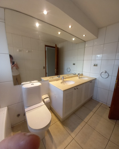 Arriendo Departamento 4D en suite Walk-in cl&oacute;set 4B 3E 1B Parque Arauco - Las Condes