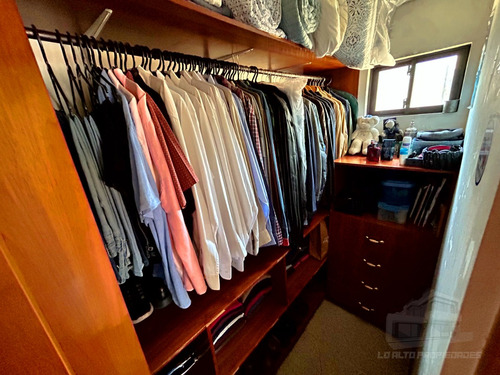 Venta Casa 5D en suite Walk-in cl&oacute;set 4B 4E 1B Metro Sim&oacute;n Bolivar - La Reina