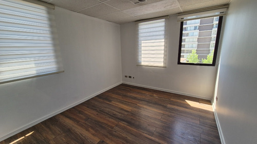 Arriendo Oficina NP 2B 2E 1B Campus Oriente - Providencia