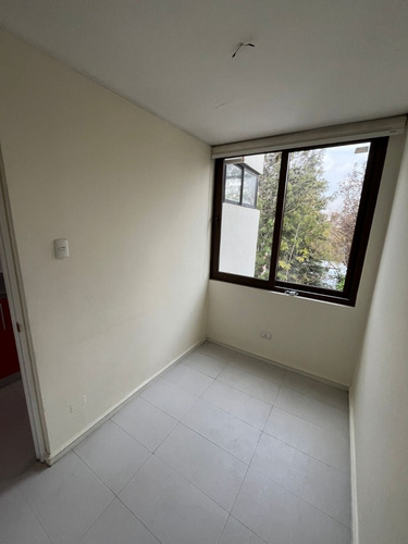 Arriendo Departamento N 4D 3B 1E 1B Barrio El Golf - Las Condes
