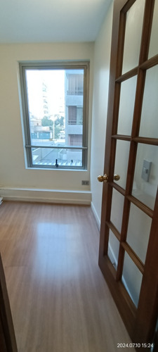 Arriendo Oficina 2B 1E Barrio El Golf - Las Condes