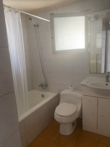 Venta Casa O 4D 2B 2E 1B Rotonda Atenas - Las Condes