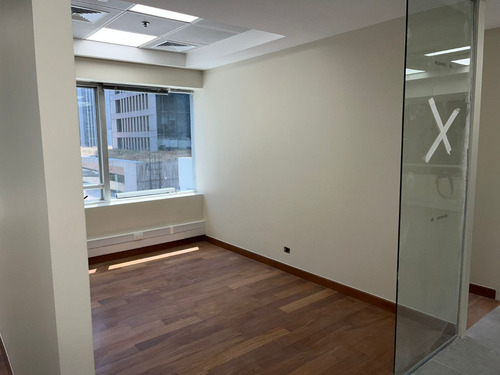 Arriendo Oficina SO 3B 2E 1B Centro Financiero - Las Condes