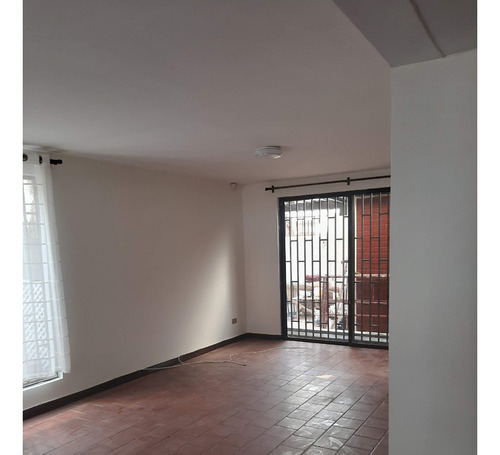 Arriendo Casa S 4D en suite 3B 2E Carlos Ossand&oacute;n - La Reina