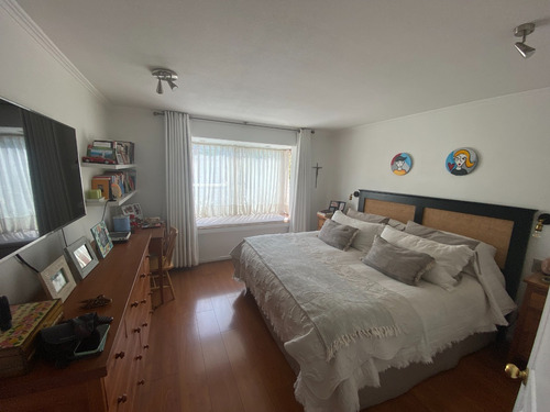 Venta Casa NOSP 4D en suite Walk-in cl&oacute;set 4B 2E 1B San Carlos de Apoquindo - Las Condes